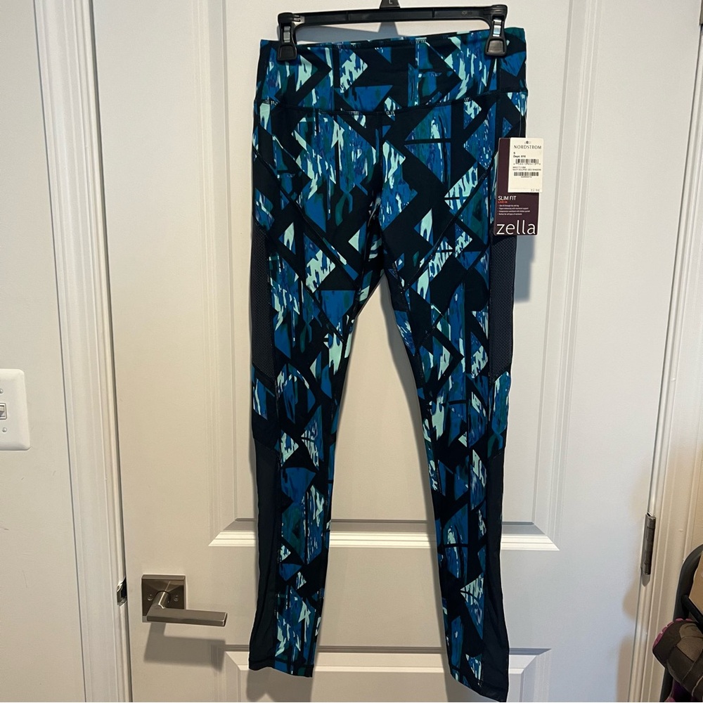 Zelle from Nordstrom Women’s Small Slim Fit Stretch Leggings Workout Pants